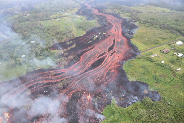 ハワイ州観光局配布のハワイ島火山噴火最新情報