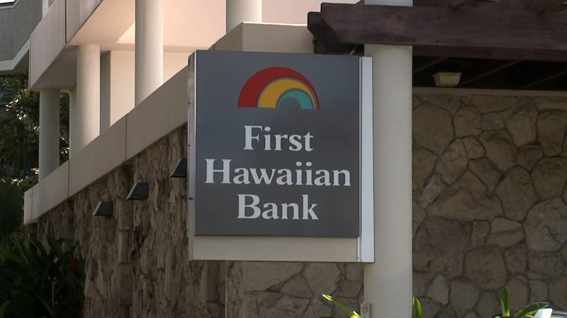 ハワイの銀行がATMの手数料を免除